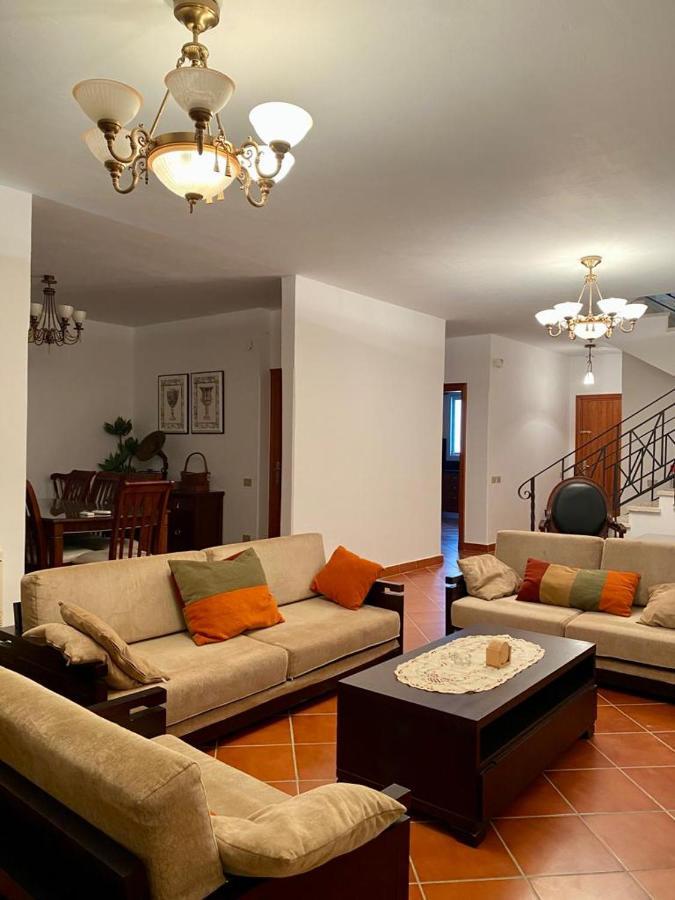 A Sea View Spacious Cheering 5 Bedroom Villa Ain Sokhna "Ain Bay" فيلا كاملة للإيجار قرية العين باي Ain Sukhna Bagian luar foto