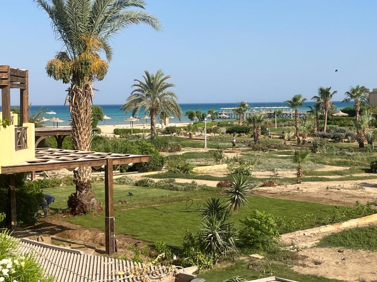 A Sea View Spacious Cheering 5 Bedroom Villa Ain Sokhna "Ain Bay" فيلا كاملة للإيجار قرية العين باي Ain Sukhna Bagian luar foto