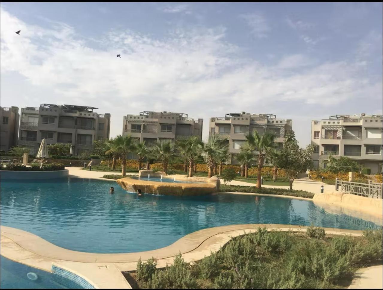 A Sea View Spacious Cheering 5 Bedroom Villa Ain Sokhna "Ain Bay" فيلا كاملة للإيجار قرية العين باي Ain Sukhna Bagian luar foto