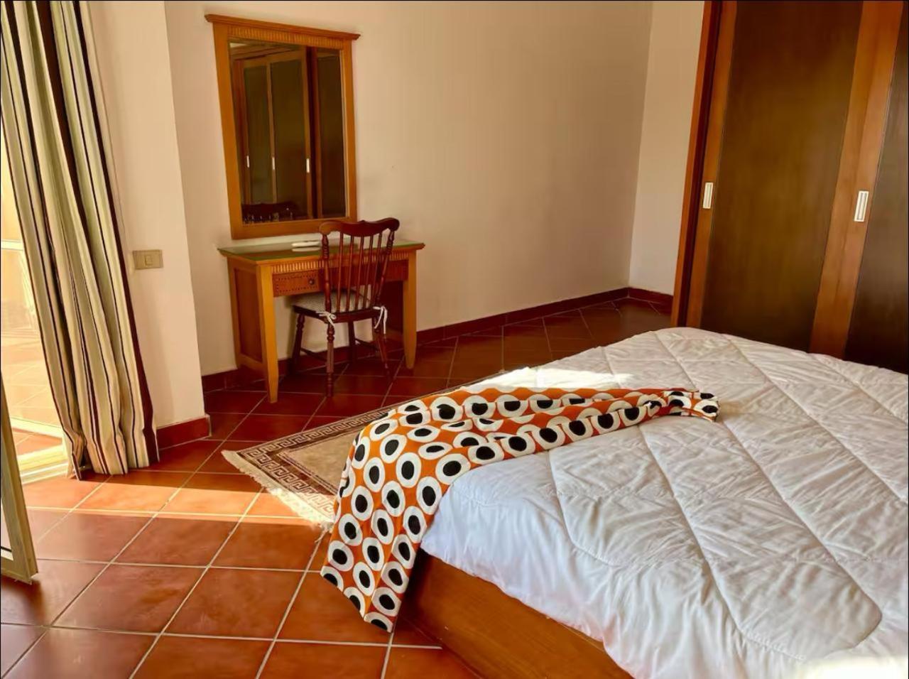 A Sea View Spacious Cheering 5 Bedroom Villa Ain Sokhna "Ain Bay" فيلا كاملة للإيجار قرية العين باي Ain Sukhna Bagian luar foto