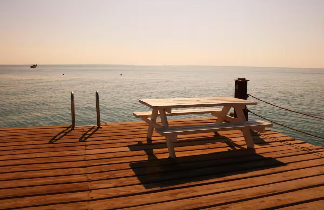 A Sea View Spacious Cheering 5 Bedroom Villa Ain Sokhna "Ain Bay" فيلا كاملة للإيجار قرية العين باي Ain Sukhna Bagian luar foto