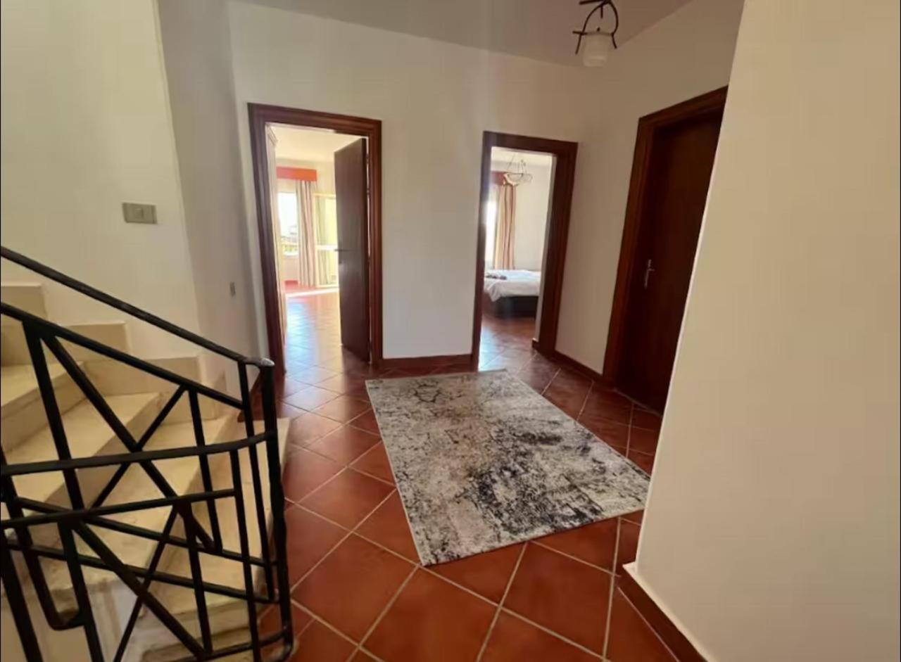 A Sea View Spacious Cheering 5 Bedroom Villa Ain Sokhna "Ain Bay" فيلا كاملة للإيجار قرية العين باي Ain Sukhna Bagian luar foto